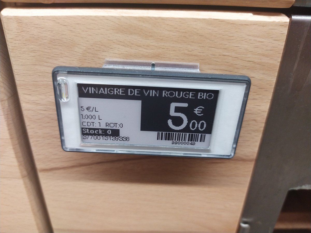 oh my god twitter doesn’t include alt text from images in their API