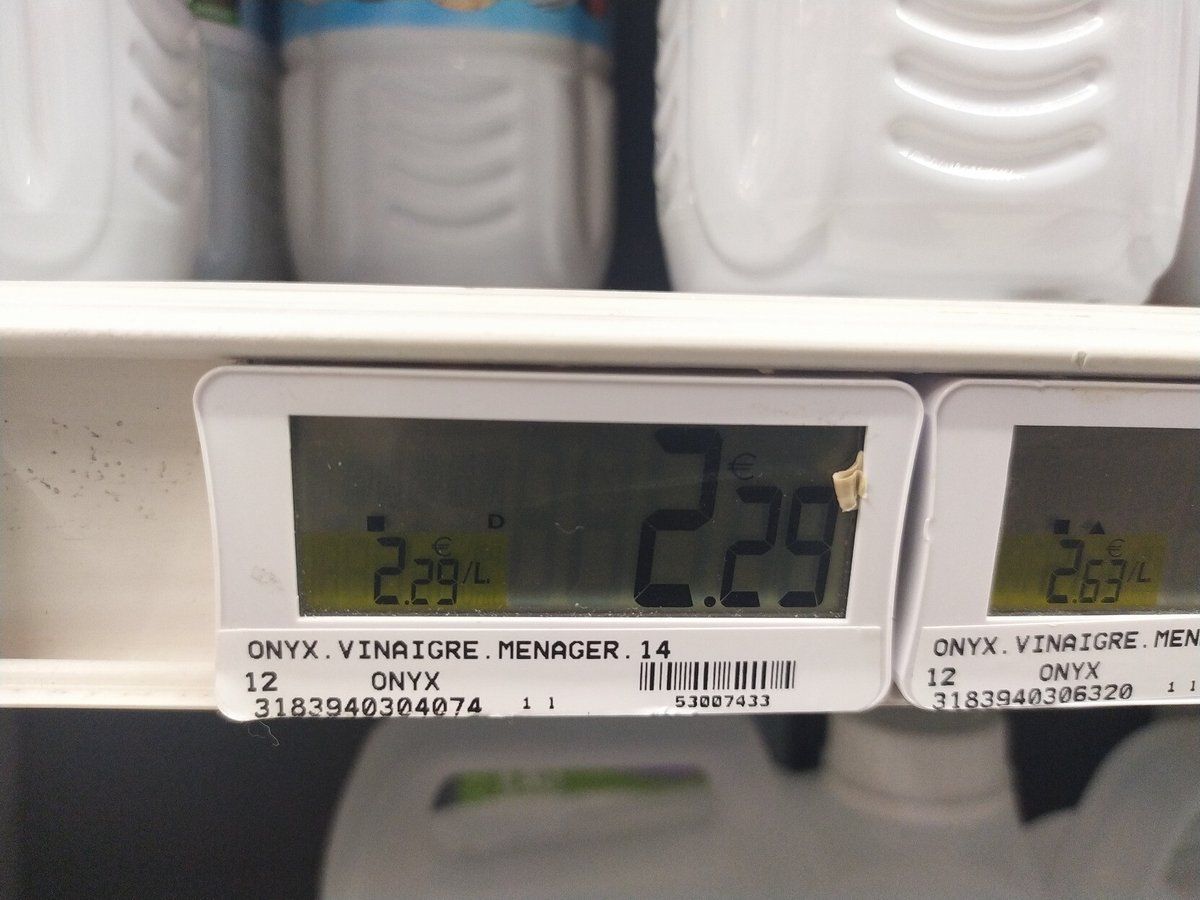 oh my god twitter doesn’t include alt text from images in their API